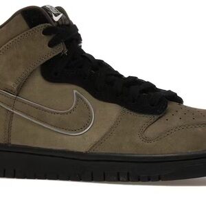 Nike Men's Dunk High
Soulgoods Olive
